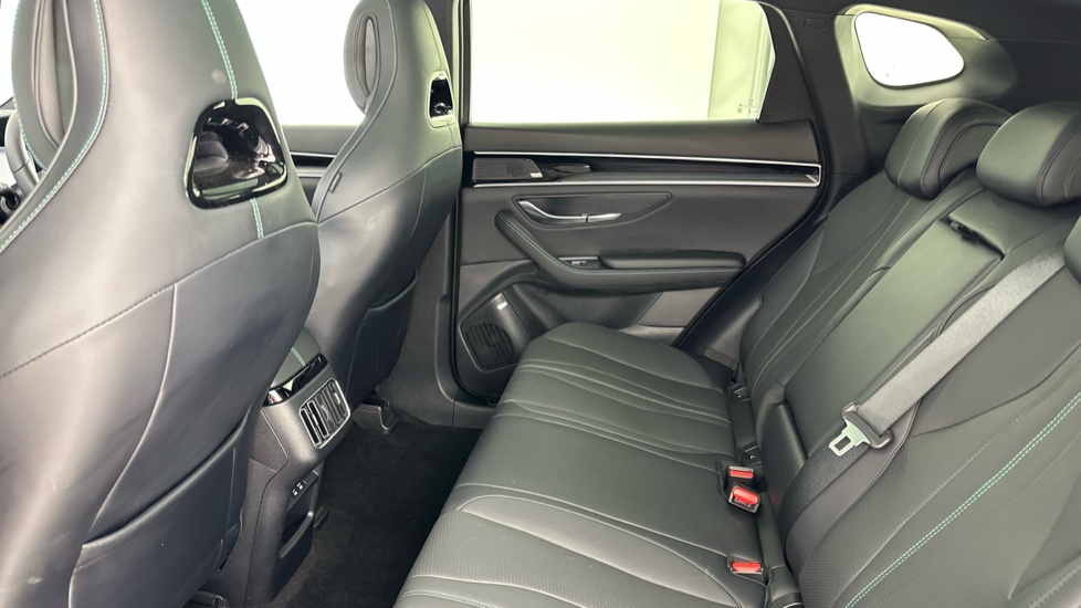 BYD Seal U 1.5 DM-i Comfort 5dr Auto Estate - Image 13