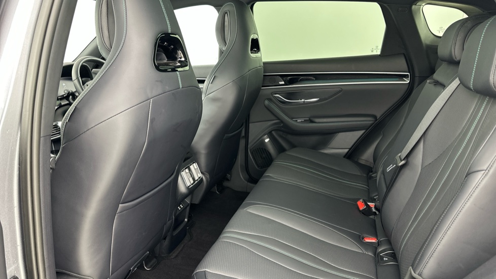 BYD Seal U 1.5 DM-i Comfort 5dr Auto Estate - Image 13