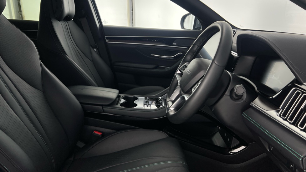 BYD Seal U 1.5 DM-i Comfort 5dr Auto Estate - Image 11