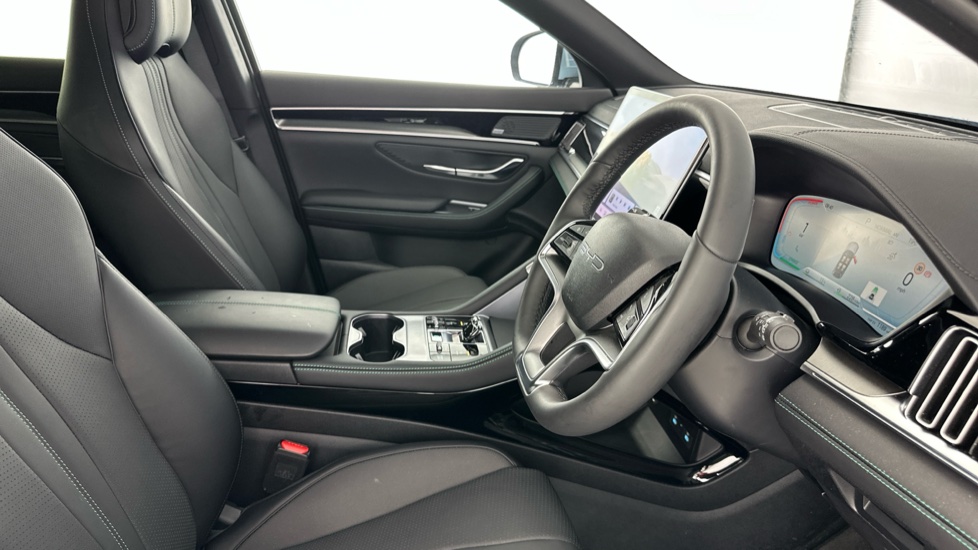 BYD Seal U 1.5 DM-i Boost 5dr Auto Estate - Image 11