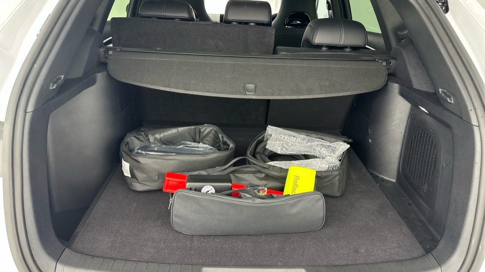 BYD Seal U 1.5 DM-i Comfort 5dr Auto Estate - Image 14