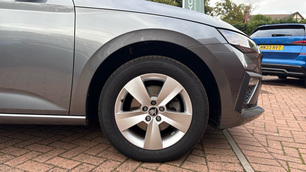 Skoda Scala 1.0 TSI 116 SE Edition 5dr DSG Petrol Hatchback - Image 5