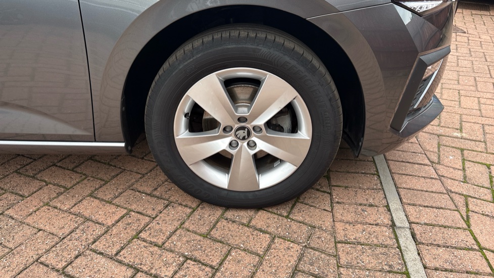 Skoda Scala 1.0 TSI 116 SE Edition 5dr DSG Petrol Hatchback - Image 33