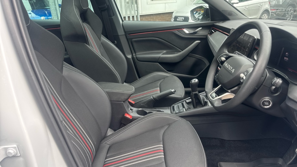 Skoda Kamiq 1.0 TSI Monte Carlo Edition 5dr Petrol Hatchback - Image 15