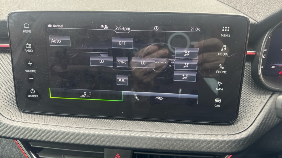 Skoda Kamiq 1.0 TSI Monte Carlo Edition 5dr Petrol Hatchback - Image 25