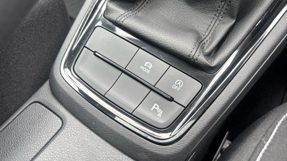 Skoda Kamiq 1.0 TSI Monte Carlo Edition 5dr Petrol Hatchback - Image 38