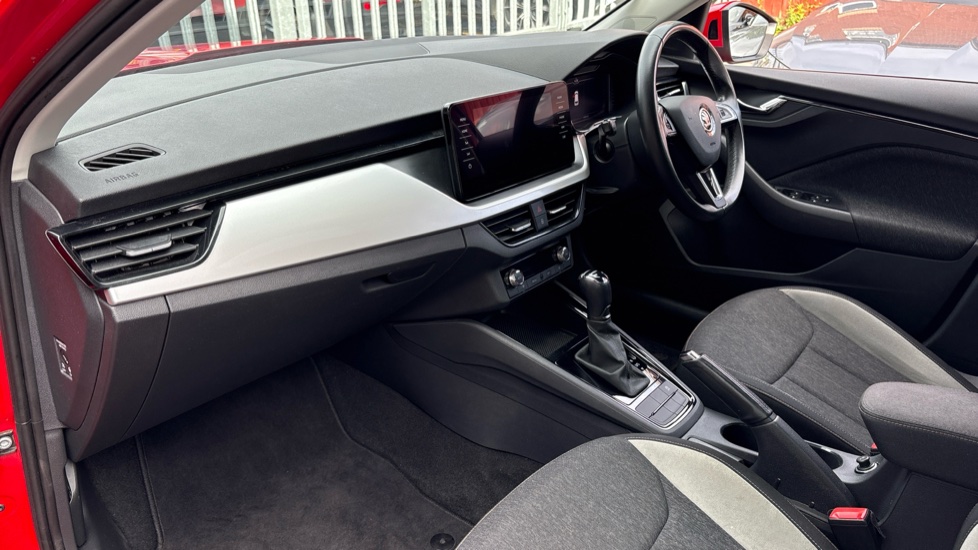 Skoda Kamiq 1.5 TSI SE L 5dr DSG Petrol Hatchback - Image 2