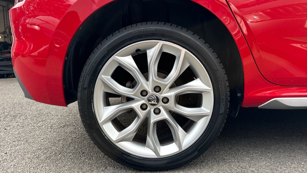 Skoda Kamiq 1.5 TSI SE L 5dr DSG Petrol Hatchback - Image 5