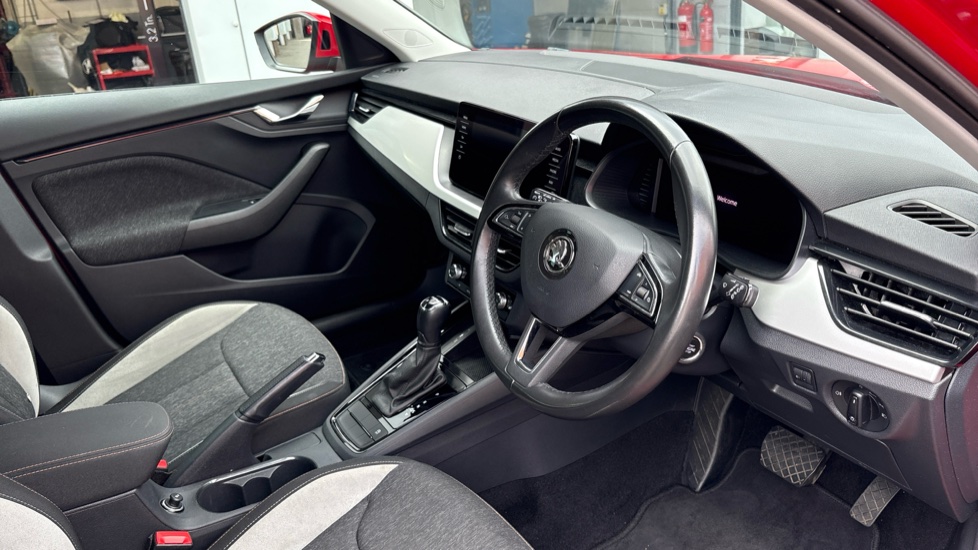 Skoda Kamiq 1.5 TSI SE L 5dr DSG Petrol Hatchback - Image 6