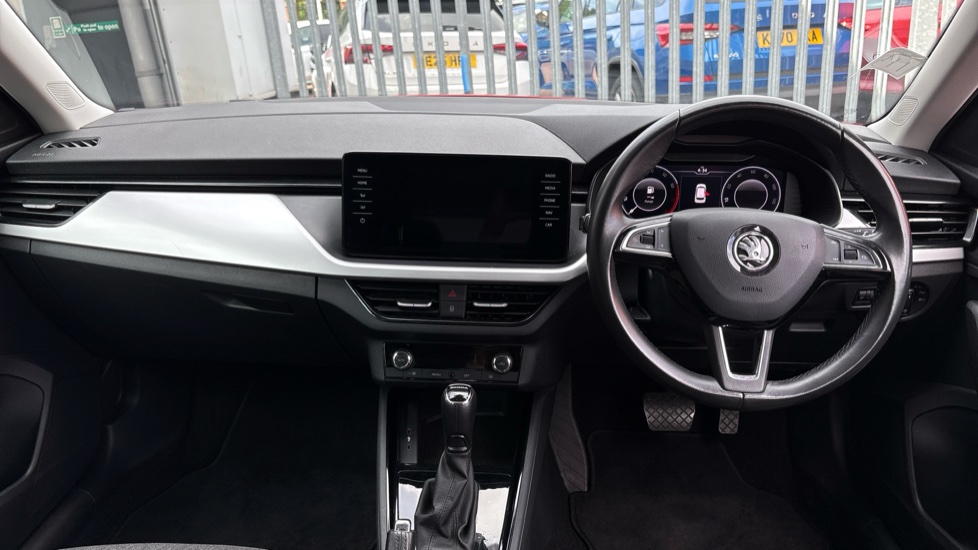 Skoda Kamiq 1.5 TSI SE L 5dr DSG Petrol Hatchback - Image 9
