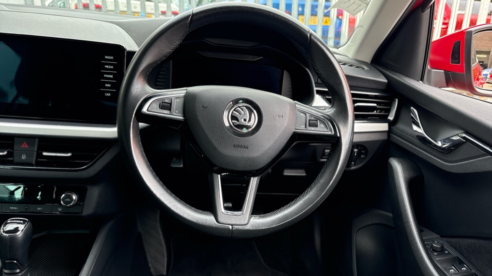Skoda Kamiq 1.5 TSI SE L 5dr DSG Petrol Hatchback - Image 10