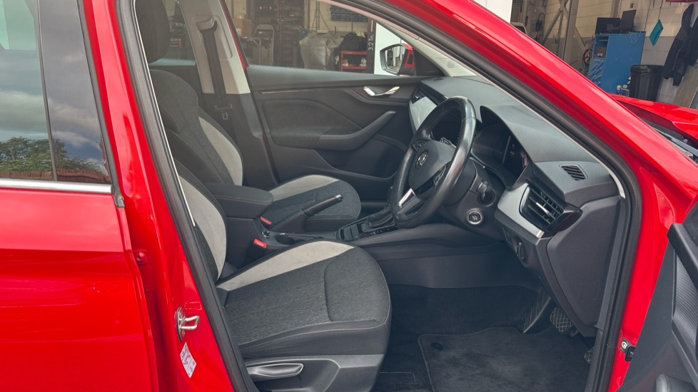 Skoda Kamiq 1.5 TSI SE L 5dr DSG Petrol Hatchback - Image 15
