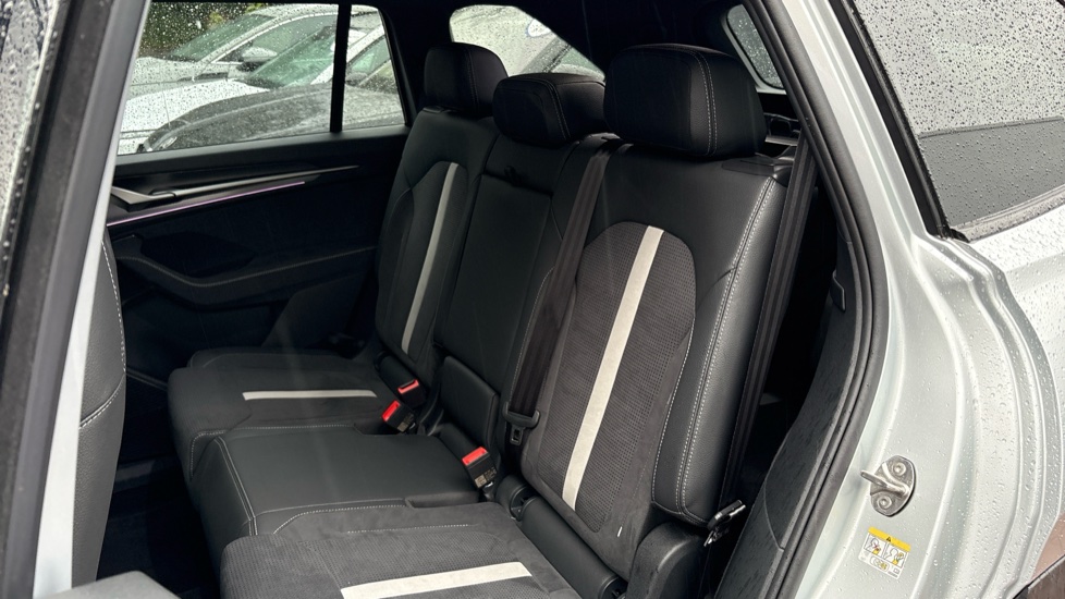 Skoda Kodiaq 1.5 TSI e-TEC SportLine 5dr DSG [7 Seat] Petrol Estate - Image 16