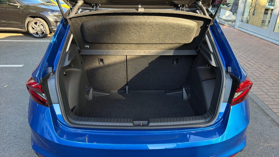 Skoda Fabia 1.0 TSI 116 Design Edition 5dr DSG Petrol Hatchback - Image 20