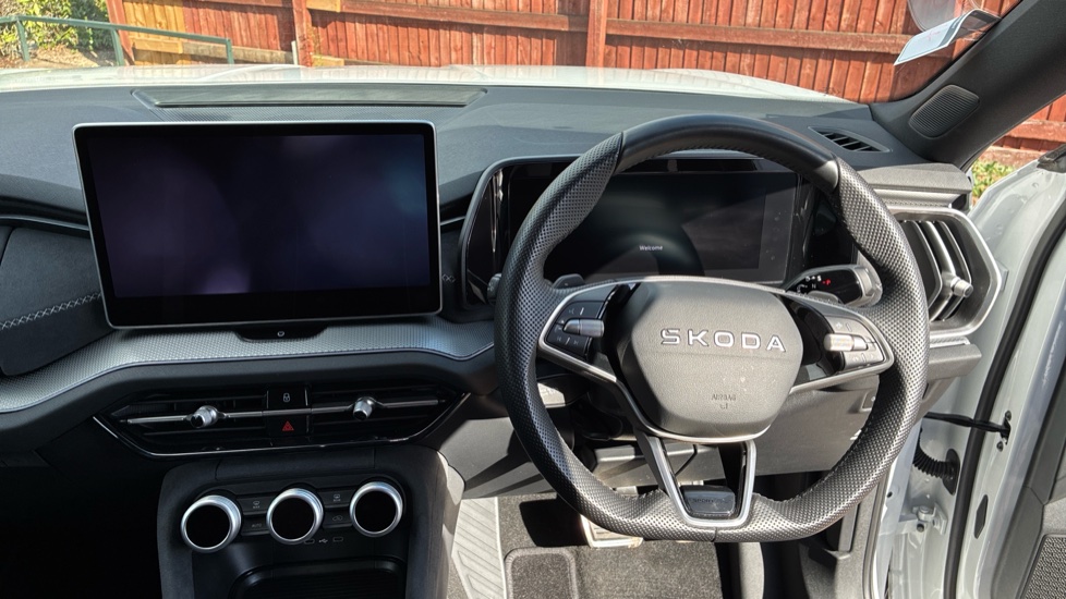 Skoda Kodiaq 1.5 TSI e-TEC SportLine 5dr DSG [7 Seat] Petrol Estate - Image 2