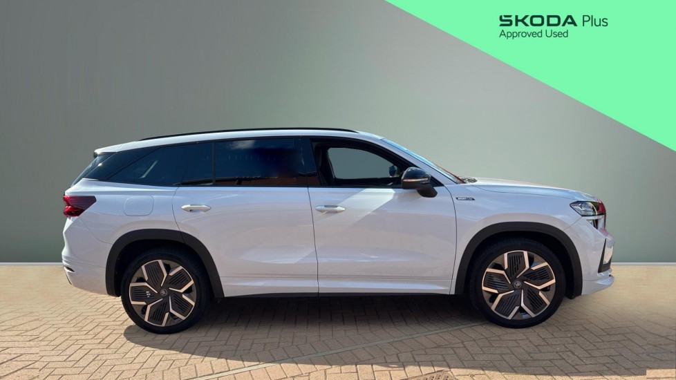 Skoda Kodiaq 1.5 TSI e-TEC SportLine 5dr DSG [7 Seat] Petrol Estate - Image 4