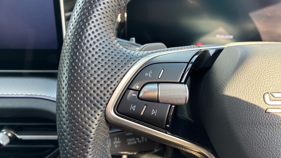 Skoda Kodiaq 1.5 TSI e-TEC SportLine 5dr DSG [7 Seat] Petrol Estate - Image 17