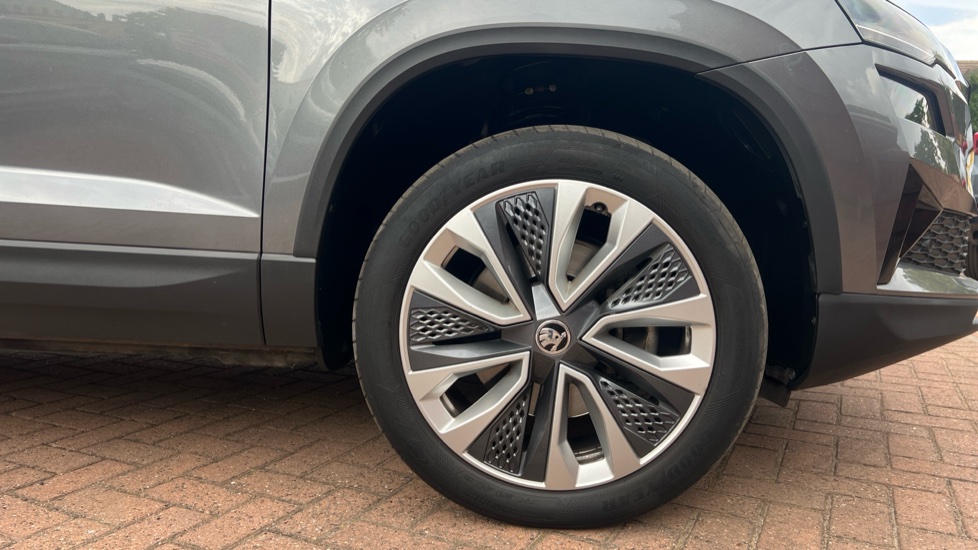 Skoda Karoq 1.5 TSI SE L 5dr DSG Petrol Estate - Image 5
