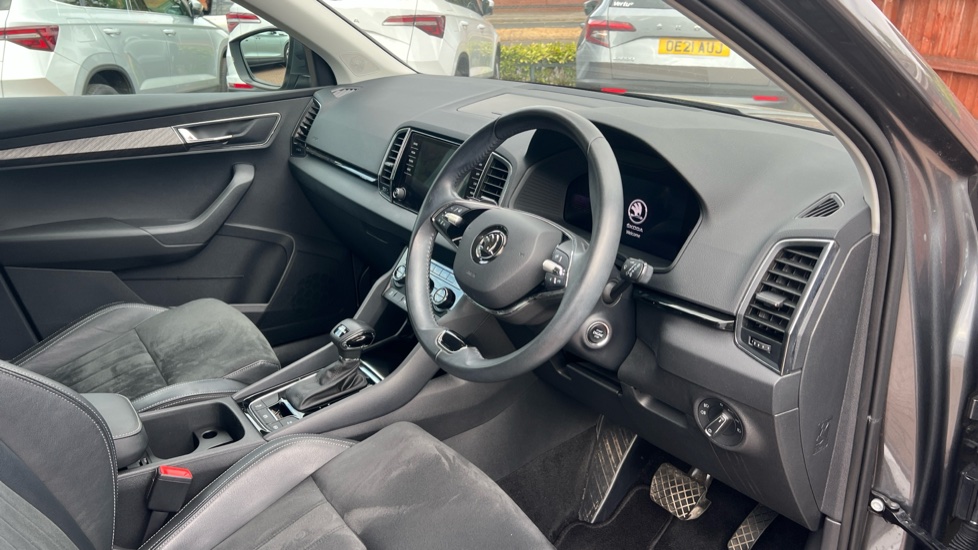 Skoda Karoq 1.5 TSI SE L 5dr DSG Petrol Estate - Image 6