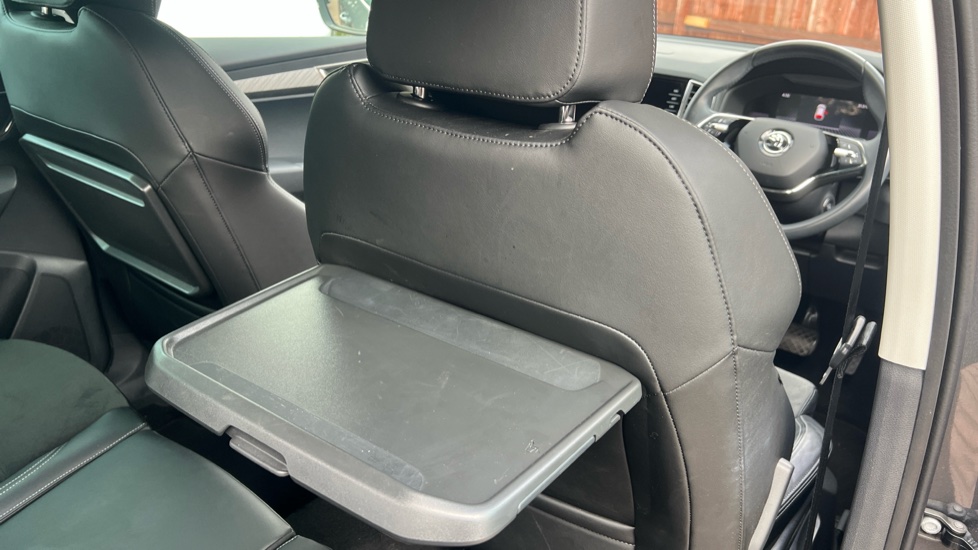 Skoda Karoq 1.5 TSI SE L 5dr DSG Petrol Estate - Image 25