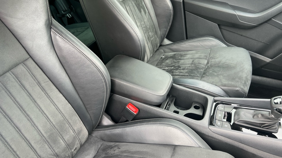 Skoda Karoq 1.5 TSI SE L 5dr DSG Petrol Estate - Image 26