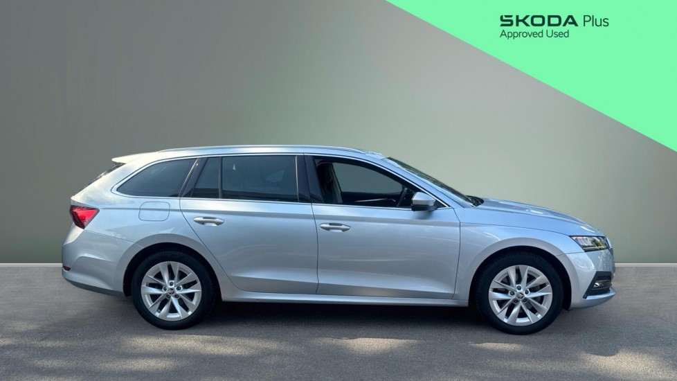 Skoda Octavia 1.4 TSI iV SE L DSG 5dr Estate - Image 4