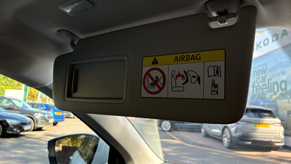 Skoda Karoq 1.5 TSI SE L 5dr DSG Petrol Estate - Image 31