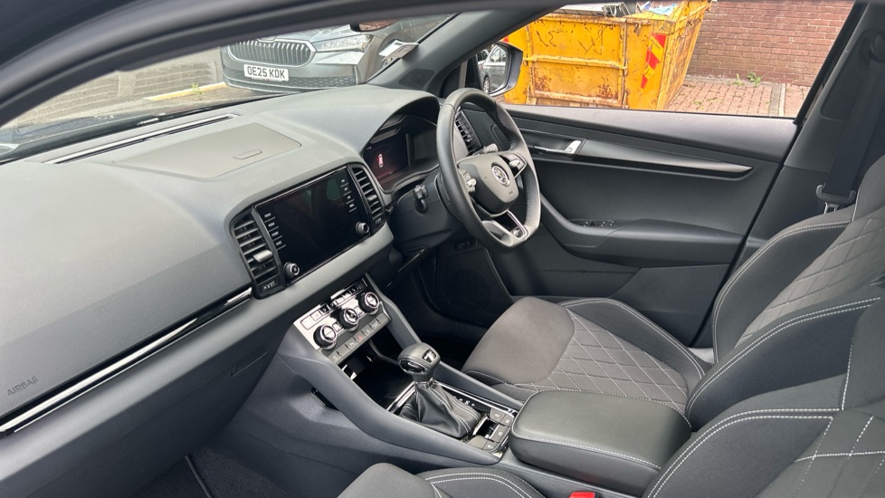 Skoda Karoq 1.5 TSI Sportline 5dr DSG Petrol Estate - Image 2