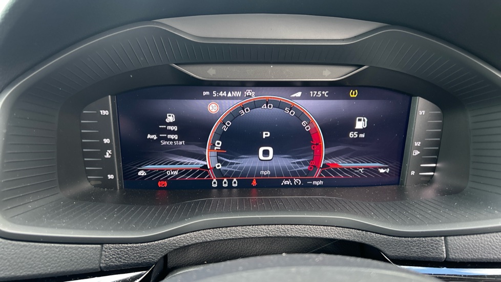 Skoda Karoq 1.5 TSI Sportline 5dr DSG Petrol Estate - Image 11
