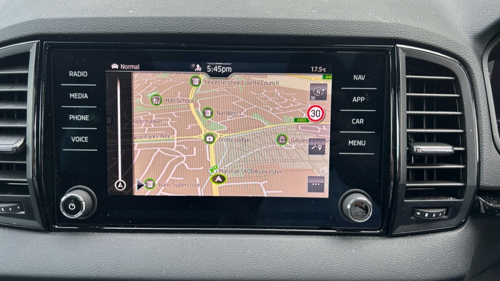 Skoda Karoq 1.5 TSI Sportline 5dr DSG Petrol Estate - Image 24