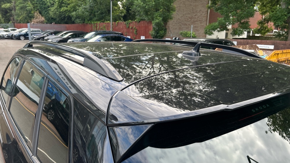 Skoda Karoq 1.5 TSI Sportline 5dr DSG Petrol Estate - Image 38