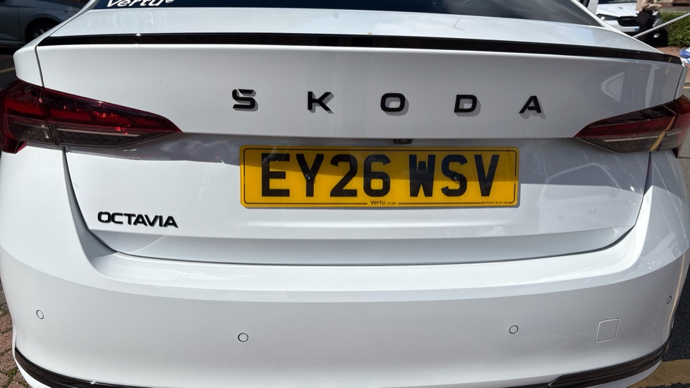 Skoda Octavia 2.0 TDI 150 Sportline 5dr DSG Diesel Hatchback - Image 46