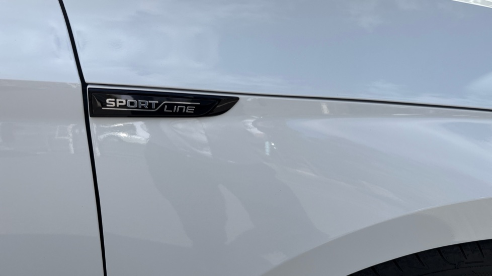 Skoda Octavia 2.0 TDI 150 Sportline 5dr DSG Diesel Hatchback - Image 53