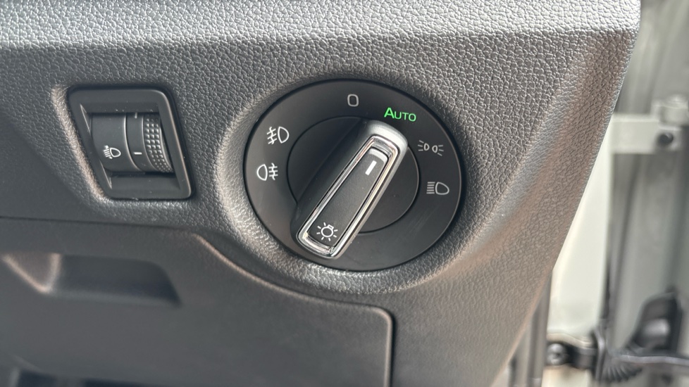 Skoda Scala 1.5 TSI SE L 5dr Petrol Hatchback - Image 23