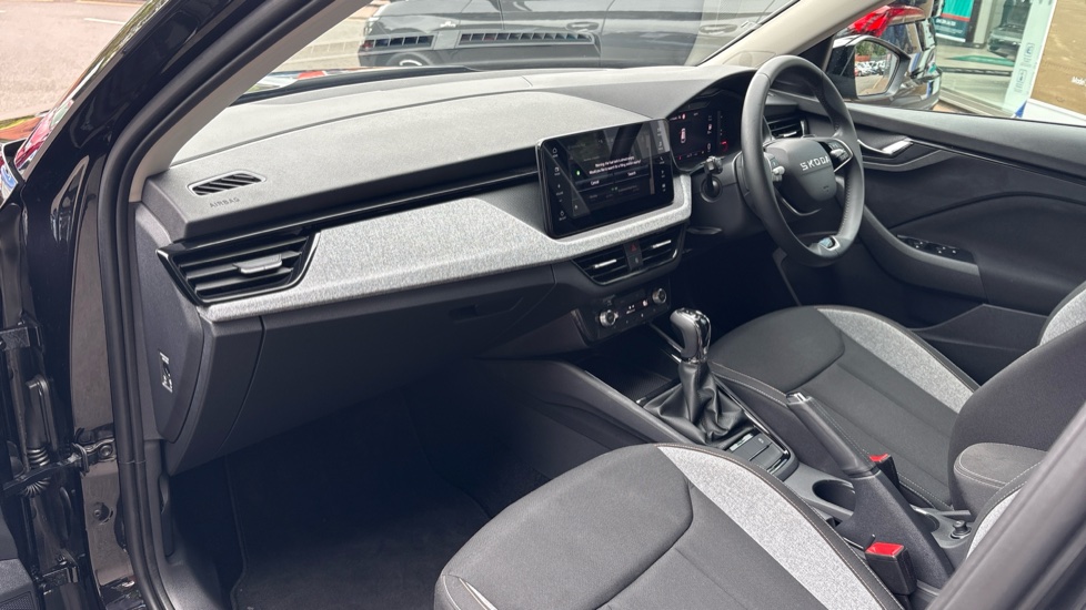 Skoda Kamiq 1.0 TSI SE Edition 5dr DSG Petrol Hatchback - Image 2