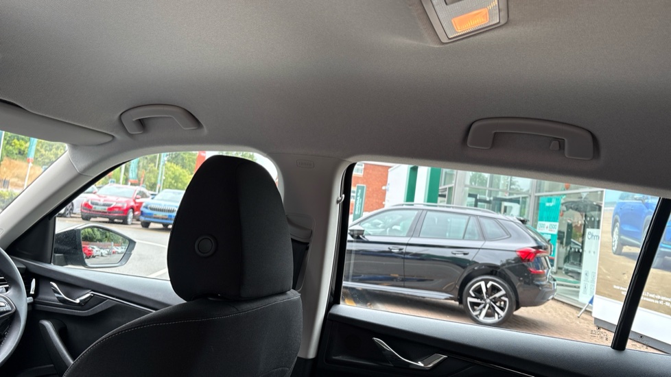 Skoda Kamiq 1.0 TSI SE Edition 5dr DSG Petrol Hatchback - Image 32