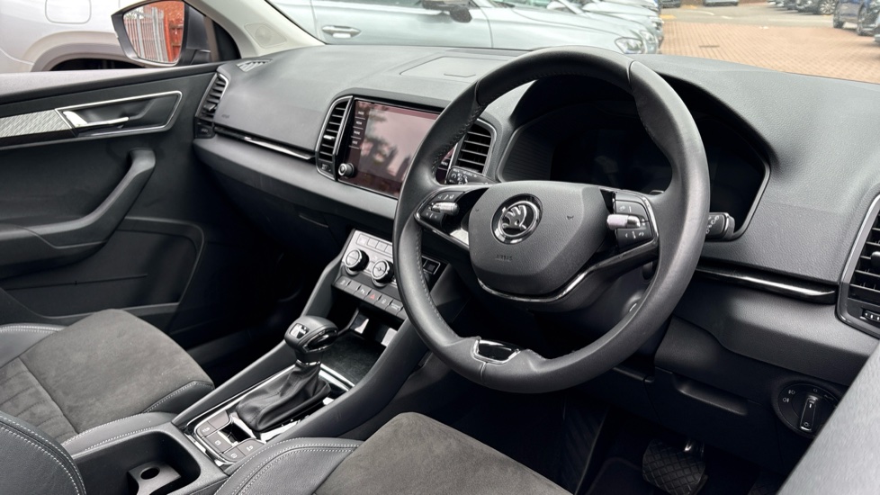Skoda Karoq 1.5 TSI SE L 5dr DSG Petrol Estate - Image 6