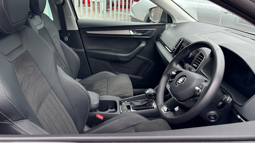 Skoda Karoq 1.5 TSI SE L 5dr DSG Petrol Estate - Image 15