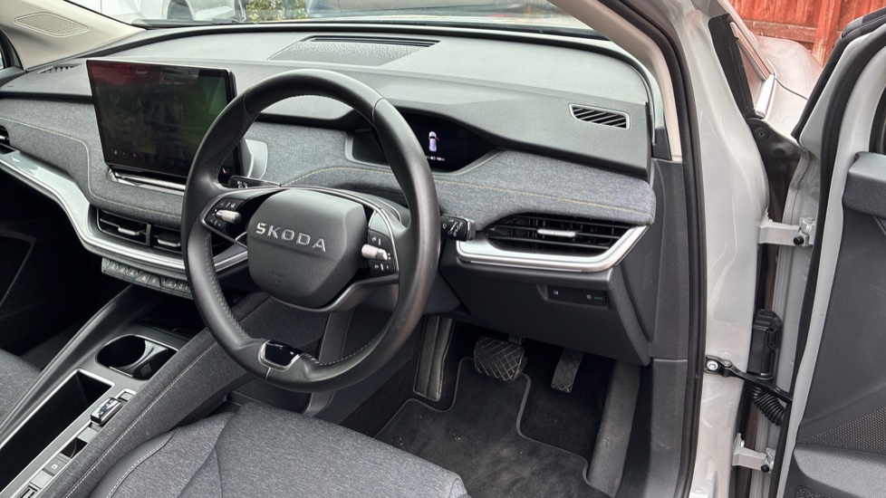 Skoda Elroq 210kW 85 Edition 82kWh 5dr Auto Electric Estate - Image 2