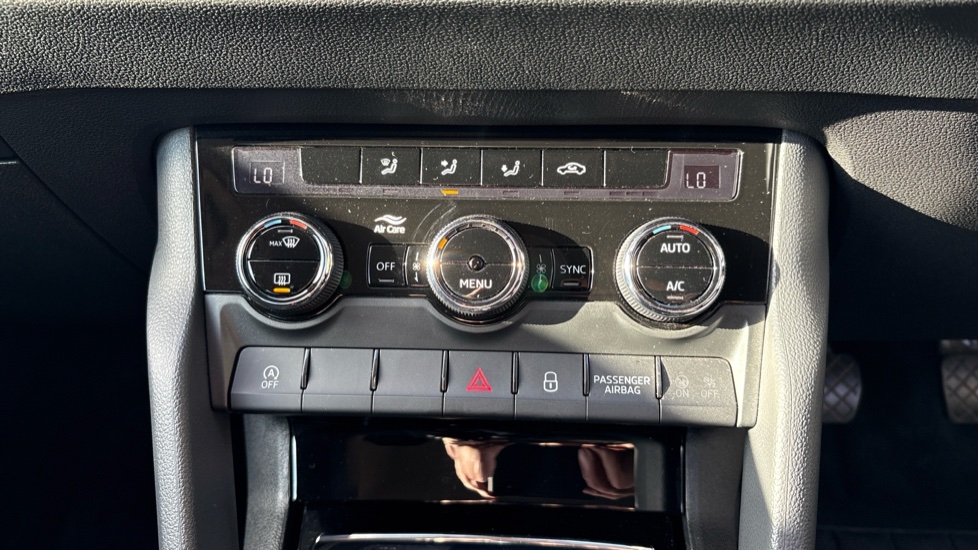 Skoda Karoq 1.0 TSI SE Drive 5dr Petrol Estate - Image 13