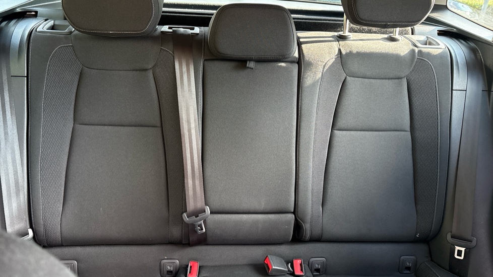 Skoda Karoq 1.0 TSI SE Drive 5dr Petrol Estate - Image 16