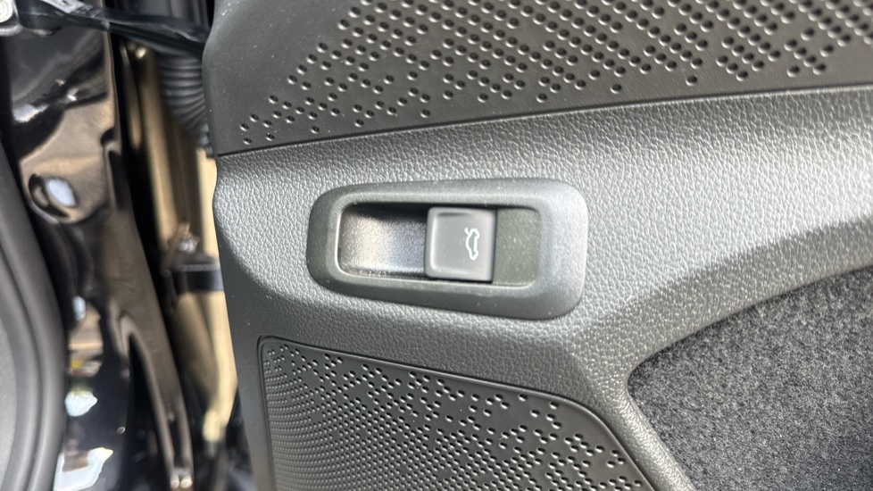Skoda Enyaq 210kW 85 Edition 82kWh 5dr Auto Electric - Image 25