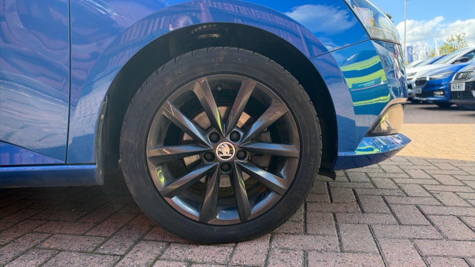 Skoda Fabia 1.0 TSI Colour Edition 5dr Petrol Hatchback - Image 5