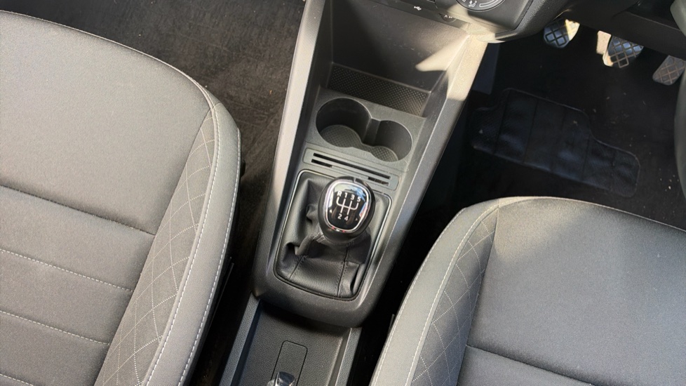 Skoda Fabia 1.0 TSI Colour Edition 5dr Petrol Hatchback - Image 14