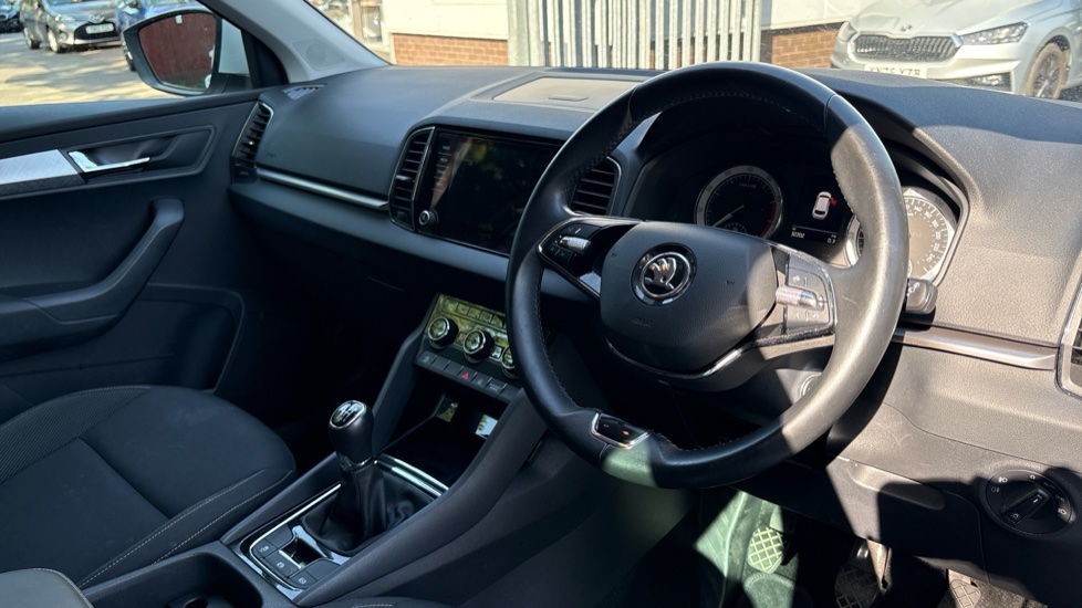 Skoda Karoq 1.0 TSI SE Drive 5dr Petrol Estate - Image 6