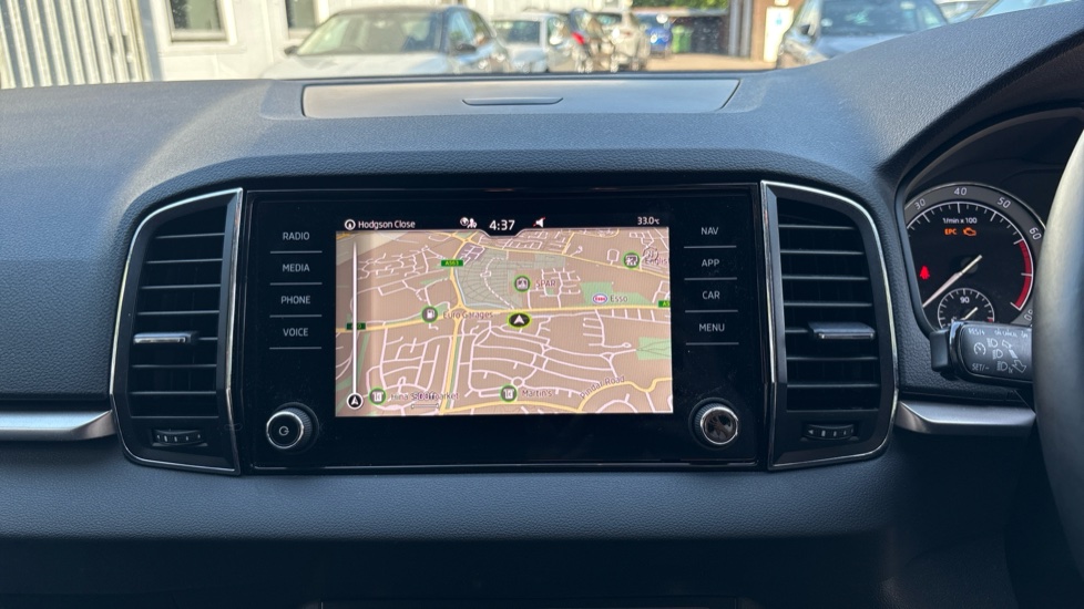 Skoda Karoq 1.0 TSI SE Drive 5dr Petrol Estate - Image 21