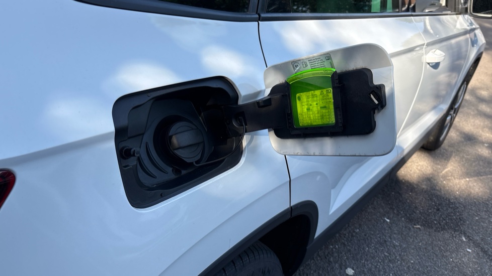 Skoda Karoq 1.0 TSI SE Drive 5dr Petrol Estate - Image 24