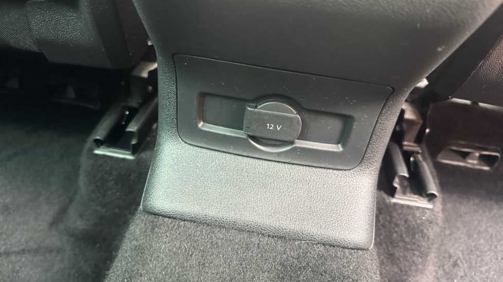 Skoda Karoq 1.0 TSI SE Drive 5dr Petrol Estate - Image 45