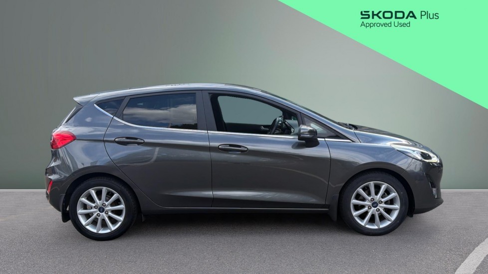 Ford Fiesta 1.0 EcoBoost Titanium 5dr Petrol Hatchback - Image 4