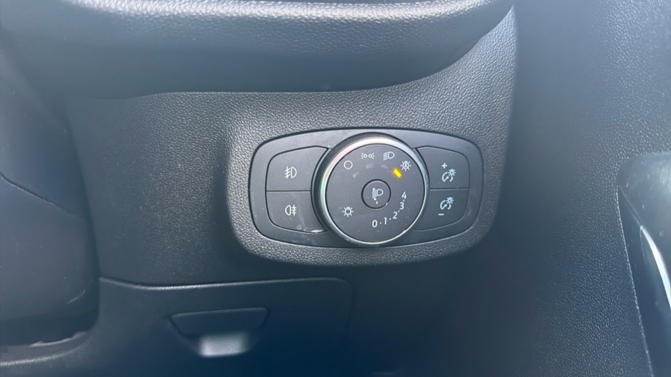 Ford Fiesta 1.0 EcoBoost Titanium 5dr Petrol Hatchback - Image 25